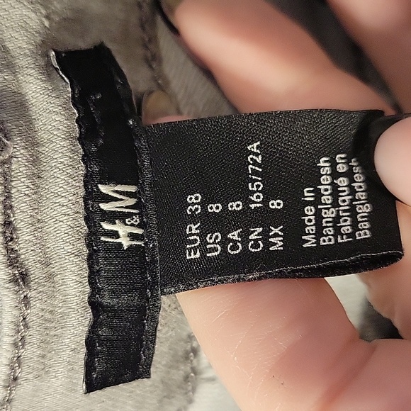 H&M jeans - Picture 2 of 3